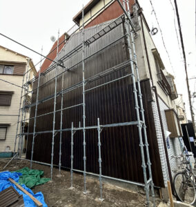 大阪市-長屋解体後の壁面補修工事